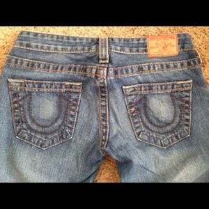 EUC True Religion Bobby Big T size 27 Jeans